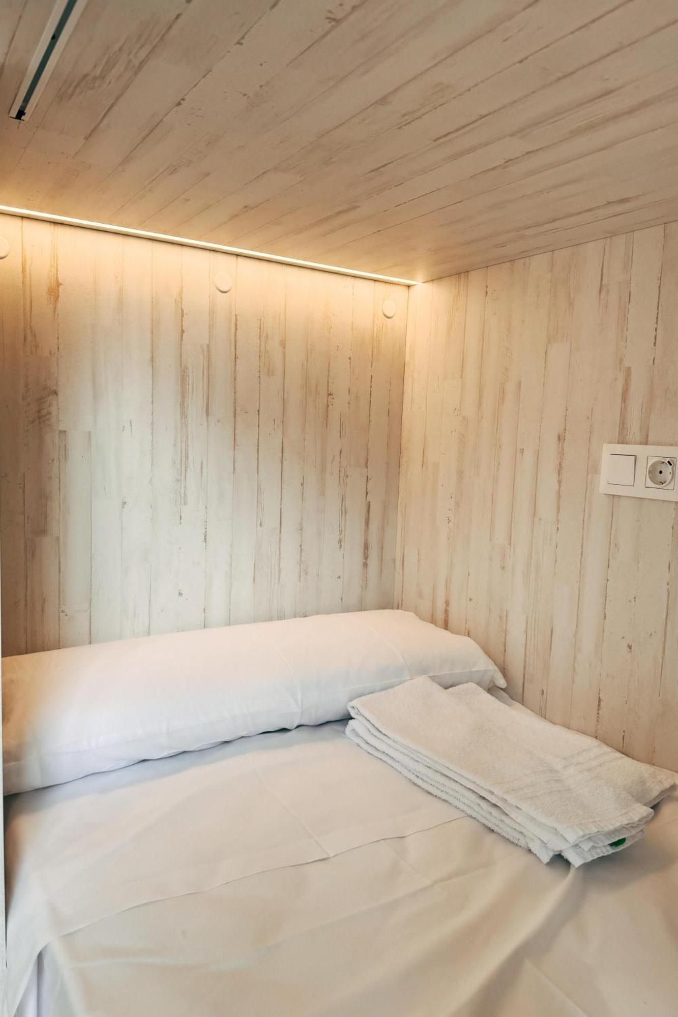 Adventure Hostel Madrid Extérieur photo