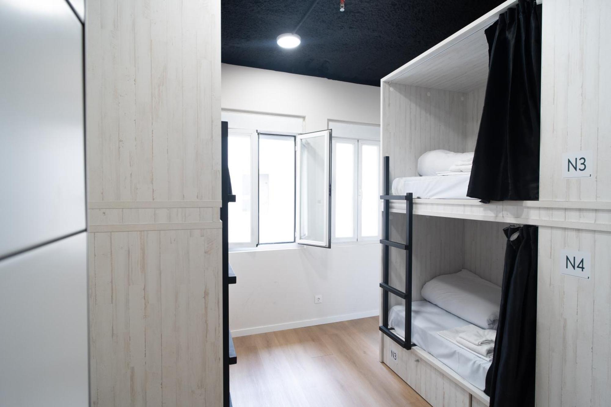 Adventure Hostel Madrid Extérieur photo